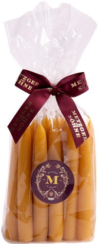 20 Christmas tree candles 13x120mm made from 100% beeswax. Beeswax is a pure natural product, produced by honey bees.