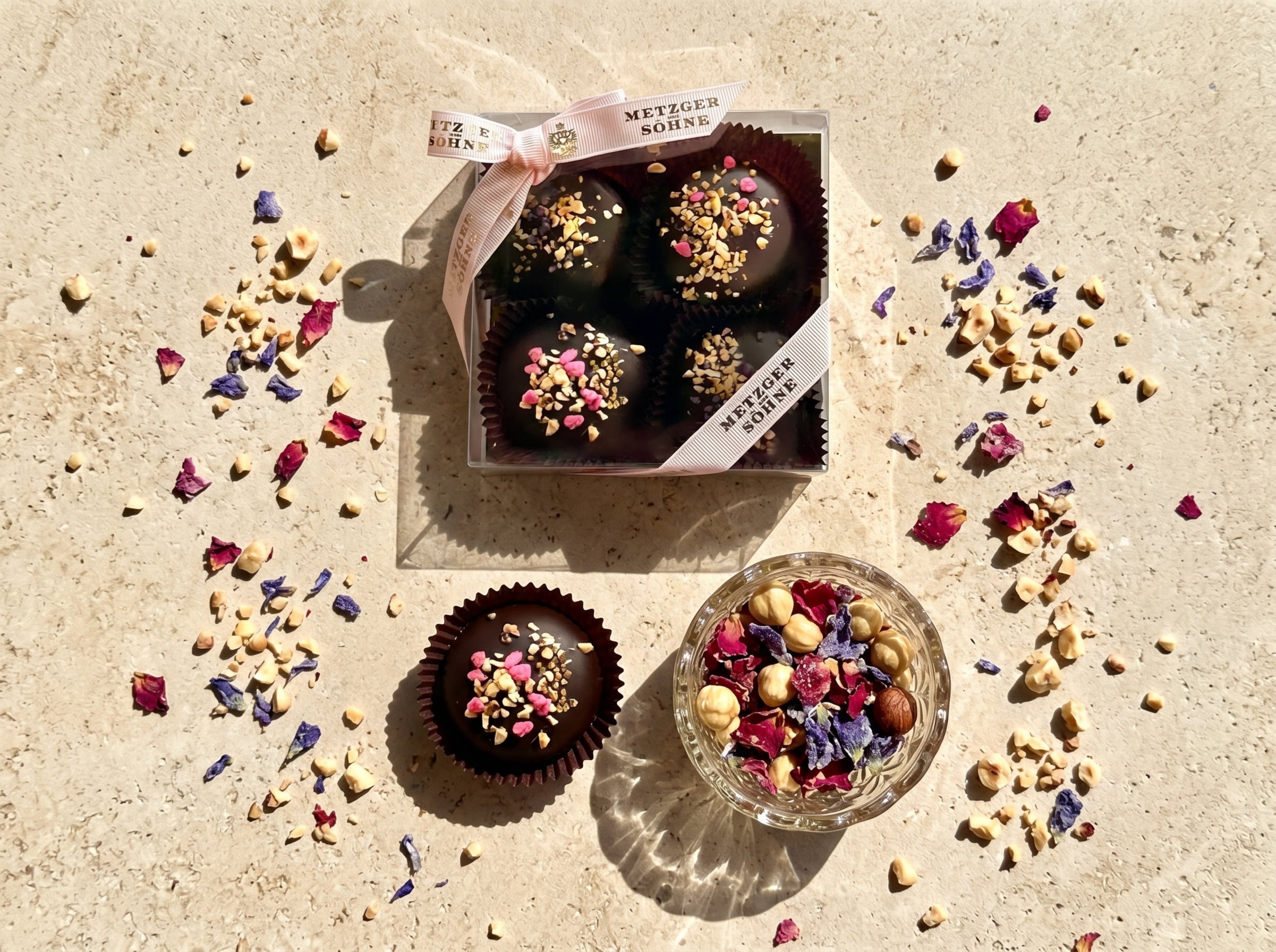 Kaiser Spatzen Lebkuchen kandierte Blumen mit Haselnüssen