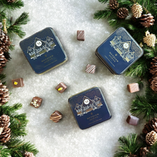 Laden Sie das Bild in den Galerie-Viewer, Maggiore Weihnachts Lebkuchen Pralinen Dose - Navy
