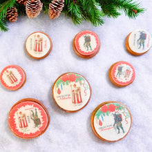 Laden Sie das Bild in den Galerie-Viewer, Nikolo oder Krampus Lebkuchen Rund 11cm - AT Metzger &amp; Söhne