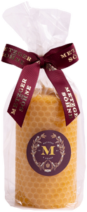 100% Bienenwachskerze gerollt aus Bienenwachs-Wabenplatte. Bienenwachs ist ein reines Naturprodukt, von Honigbienen erzeugt.